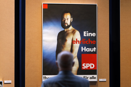 Ausstellung 'Wähl mich! Parteien plakatieren' in Bonn