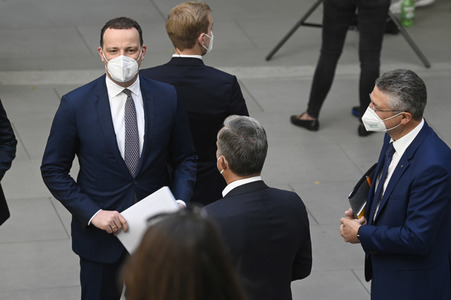 Pressekonferenz zur Corona-Lage, Betriebsärzte und Impfkampagne in Berlin