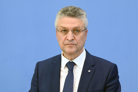 Pressekonferenz zur Corona-Lage, Betriebsärzte und Impfkampagne in Berlin