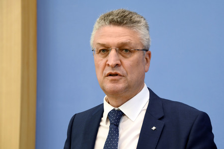 Pressekonferenz zur Corona-Lage, Betriebsärzte und Impfkampagne in Berlin