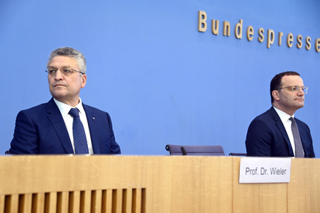 Pressekonferenz zur Corona-Lage, Betriebsärzte und Impfkampagne in Berlin