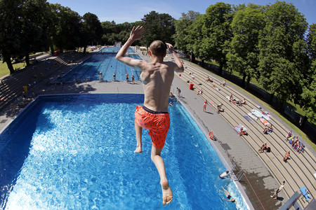 Symbolfoto Freibad