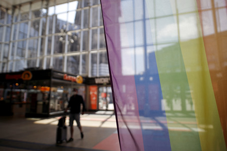 Symbolfoto Pride Month Deutsche Bahn