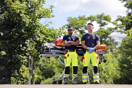 Rettungsübung von Feuerwehr und DLRG in Köln