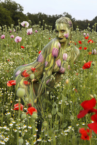 NATURE ART: Mohnfeld / Poppy Field Bodypainting