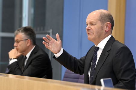 Pressekonferenz mit Olaf Scholz in Berlin