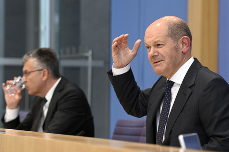 Pressekonferenz mit Olaf Scholz in Berlin