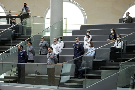 235. Sitzung des Deutschen Bundestages in Berlin