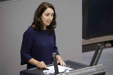235. Sitzung des Deutschen Bundestages in Berlin