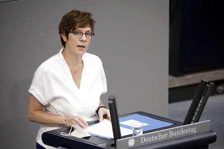 235. Sitzung des Deutschen Bundestages in Berlin