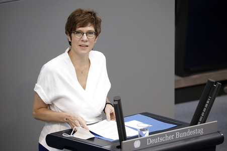 235. Sitzung des Deutschen Bundestages in Berlin
