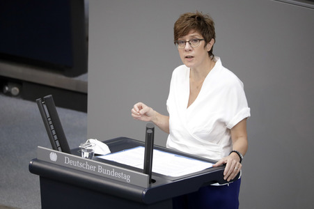 235. Sitzung des Deutschen Bundestages in Berlin