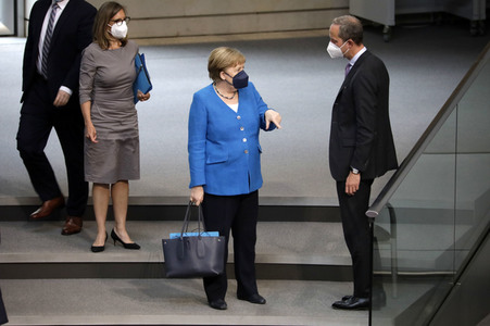 235. Sitzung des Deutschen Bundestages in Berlin