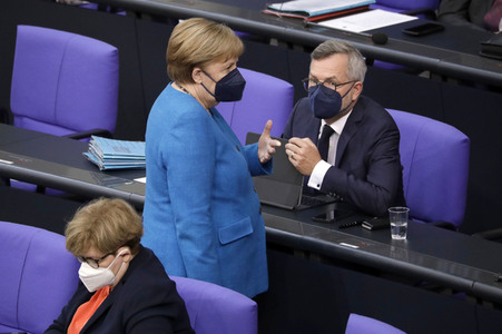 235. Sitzung des Deutschen Bundestages in Berlin