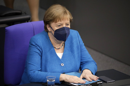 235. Sitzung des Deutschen Bundestages in Berlin