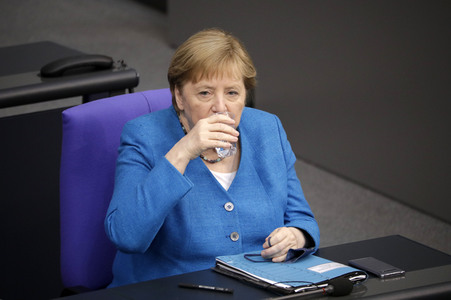 235. Sitzung des Deutschen Bundestages in Berlin