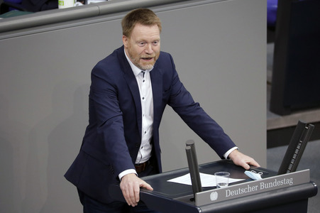 235. Sitzung des Deutschen Bundestages in Berlin