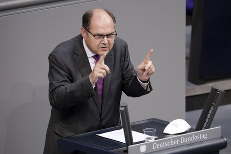 235. Sitzung des Deutschen Bundestages in Berlin
