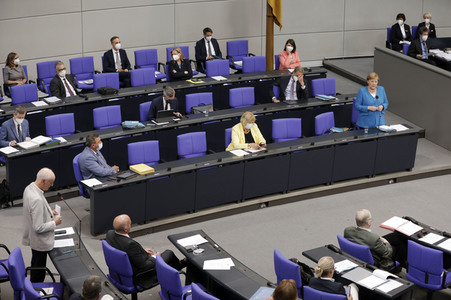 235. Sitzung des Deutschen Bundestages in Berlin