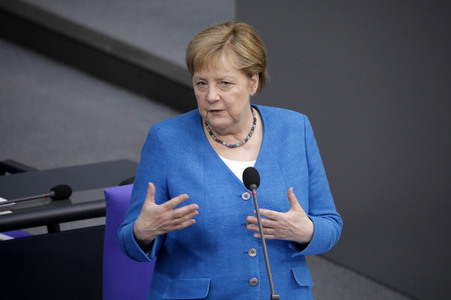 235. Sitzung des Deutschen Bundestages in Berlin