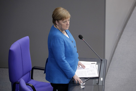 235. Sitzung des Deutschen Bundestages in Berlin