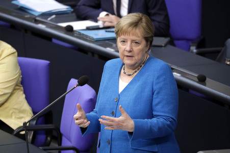 235. Sitzung des Deutschen Bundestages in Berlin