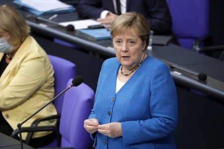 235. Sitzung des Deutschen Bundestages in Berlin