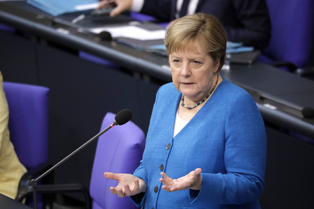 235. Sitzung des Deutschen Bundestages in Berlin