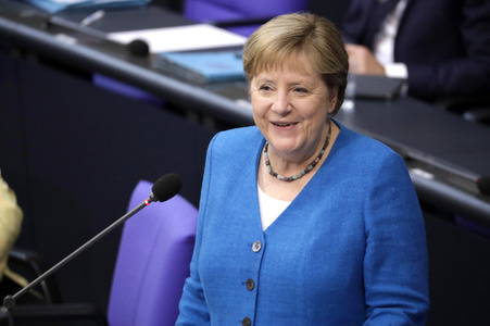 235. Sitzung des Deutschen Bundestages in Berlin