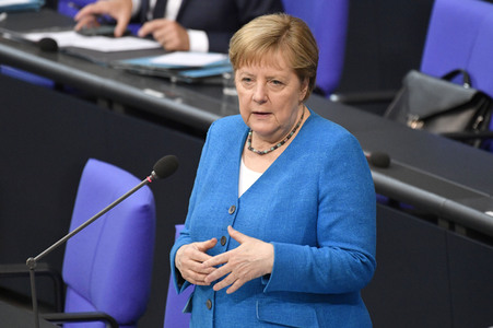 235. Sitzung des Deutschen Bundestages in Berlin