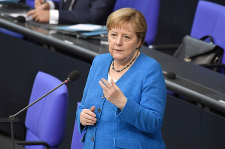 235. Sitzung des Deutschen Bundestages in Berlin