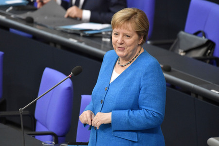 235. Sitzung des Deutschen Bundestages in Berlin