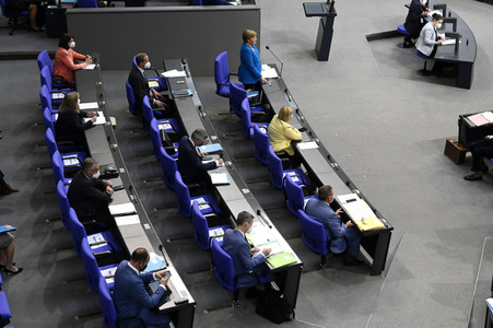 235. Sitzung des Deutschen Bundestages in Berlin