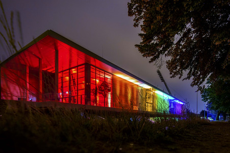 Regenbogenfarben am Steigerwaldstadion in Erfurt