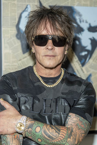 Ausstellung 'Degrees of Separation' in Beverly Hills