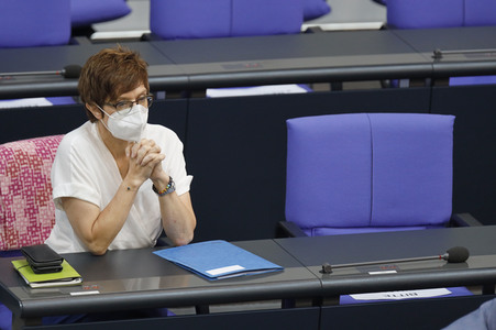 235. Sitzung des Deutschen Bundestages in Berlin