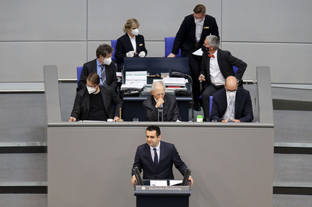 235. Sitzung des Deutschen Bundestages in Berlin