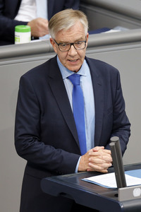 235. Sitzung des Deutschen Bundestages in Berlin