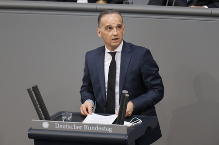 235. Sitzung des Deutschen Bundestages in Berlin