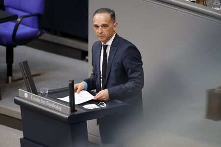 235. Sitzung des Deutschen Bundestages in Berlin