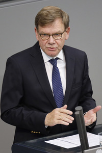 235. Sitzung des Deutschen Bundestages in Berlin