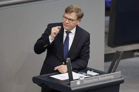 235. Sitzung des Deutschen Bundestages in Berlin