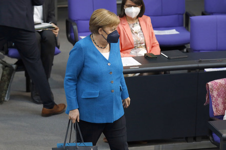 235. Sitzung des Deutschen Bundestages in Berlin