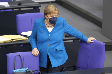 235. Sitzung des Deutschen Bundestages in Berlin