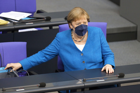 235. Sitzung des Deutschen Bundestages in Berlin