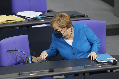 235. Sitzung des Deutschen Bundestages in Berlin