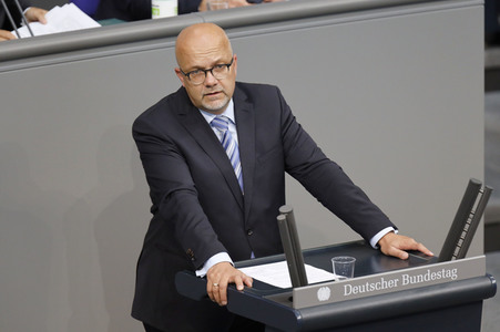 235. Sitzung des Deutschen Bundestages in Berlin