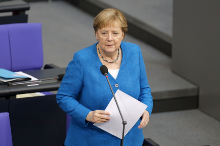 235. Sitzung des Deutschen Bundestages in Berlin