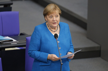 235. Sitzung des Deutschen Bundestages in Berlin