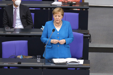 235. Sitzung des Deutschen Bundestages in Berlin